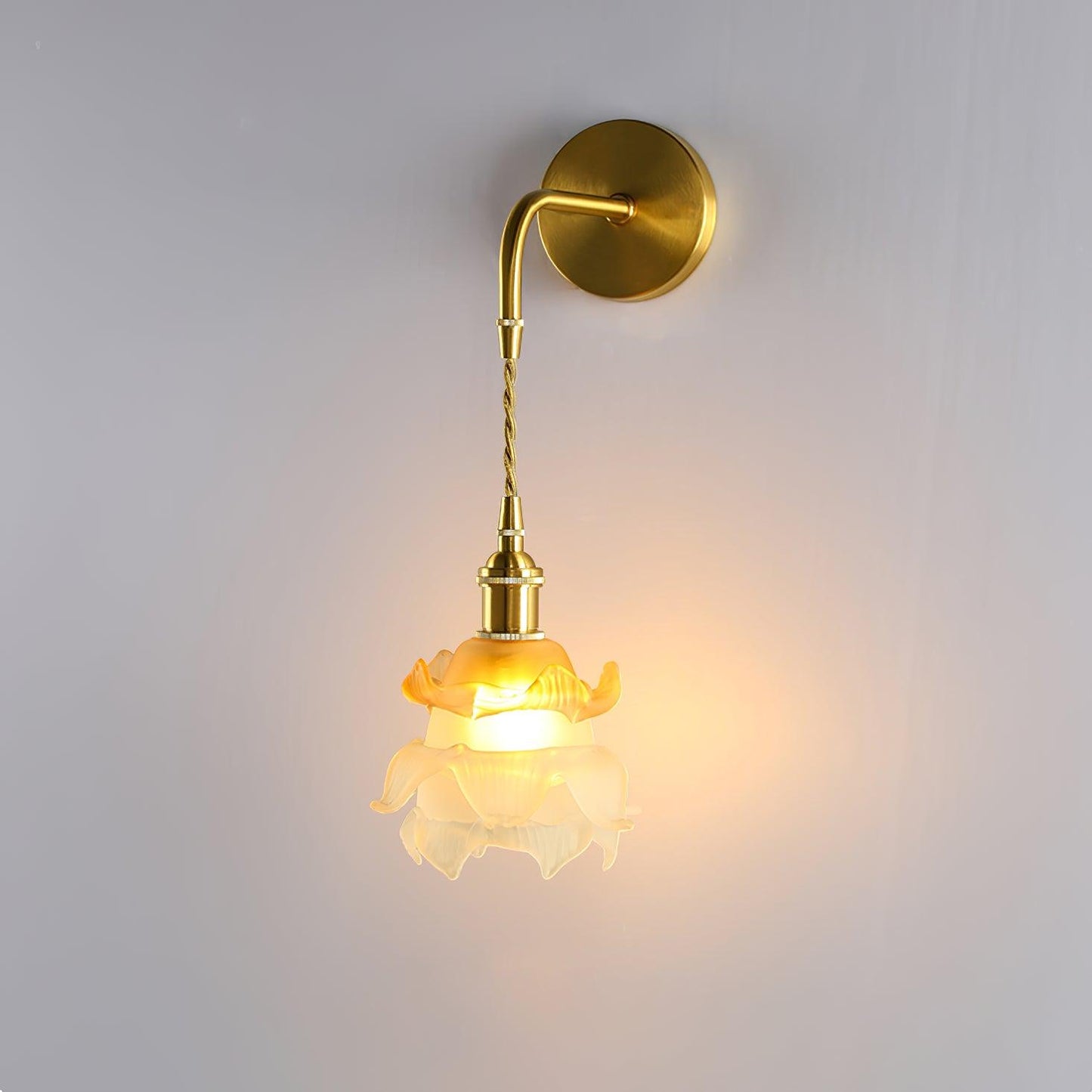 Laura Brass Wall Lamp