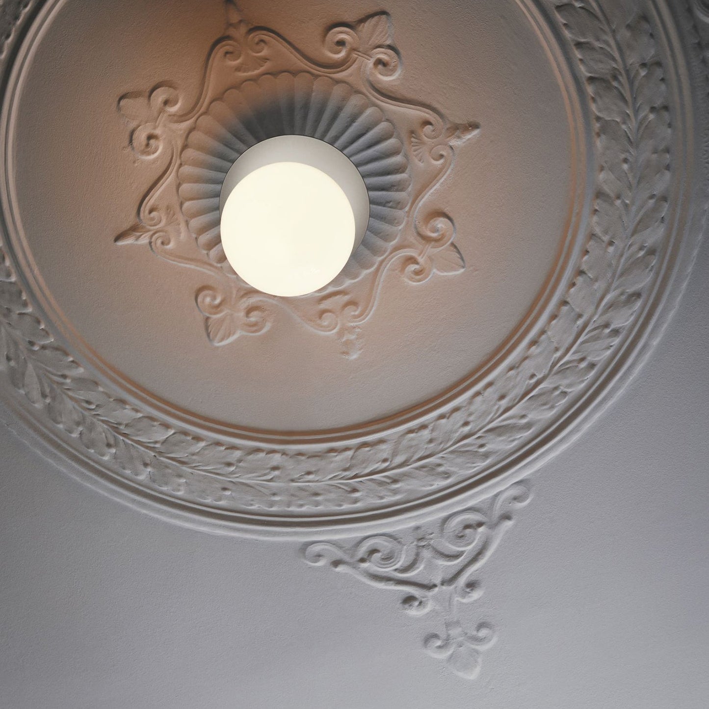 Celeste Wall Lamp