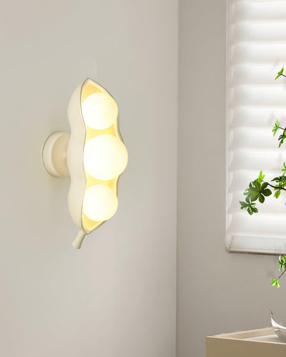 Pea Wall Lamp