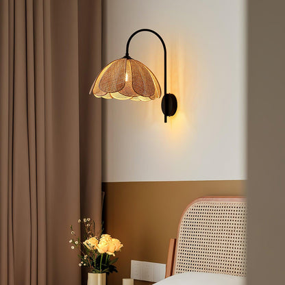 Rattan Petal Wall Lamp