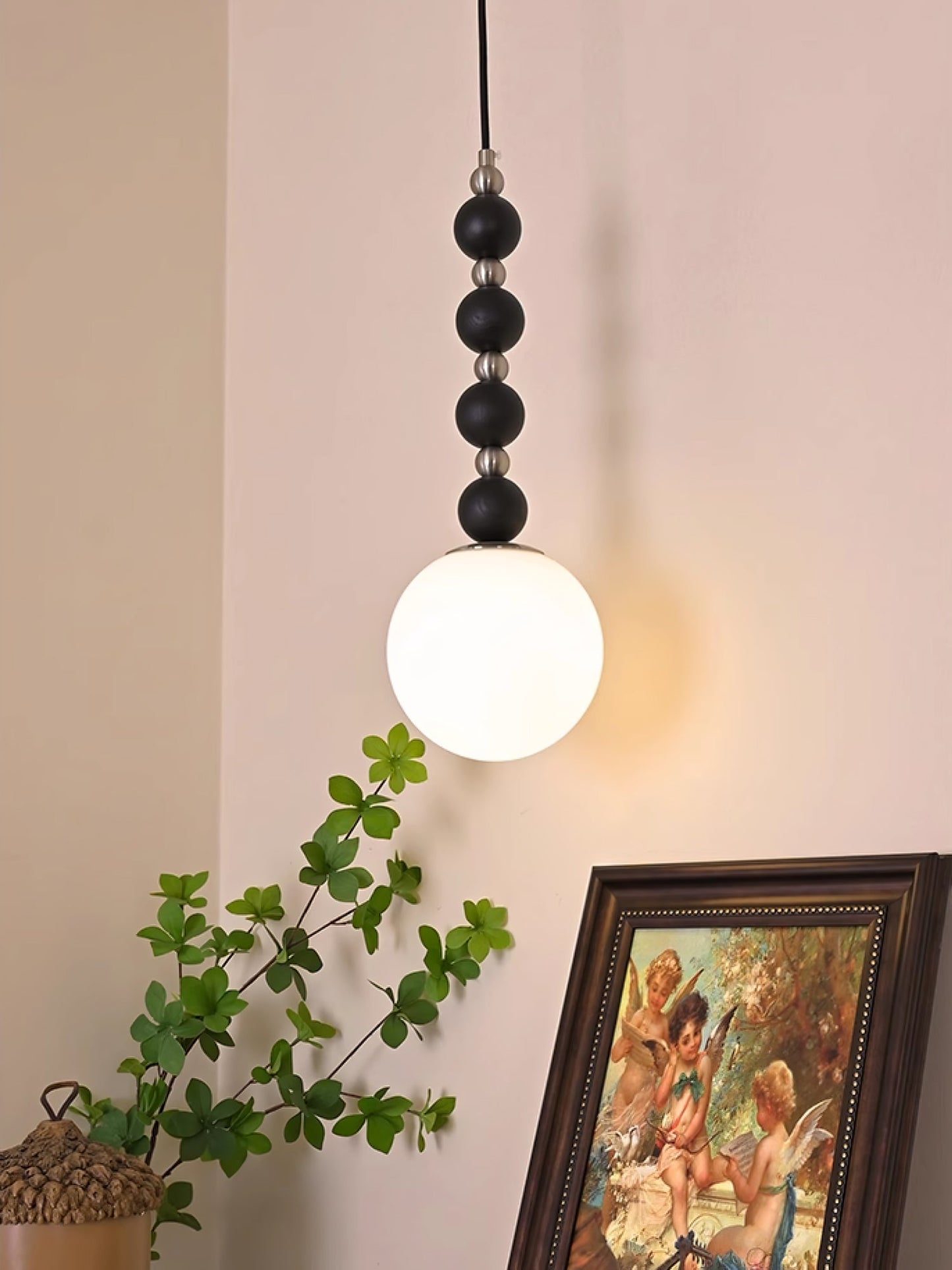 Vertical Walnut Balls Pendant Lamp