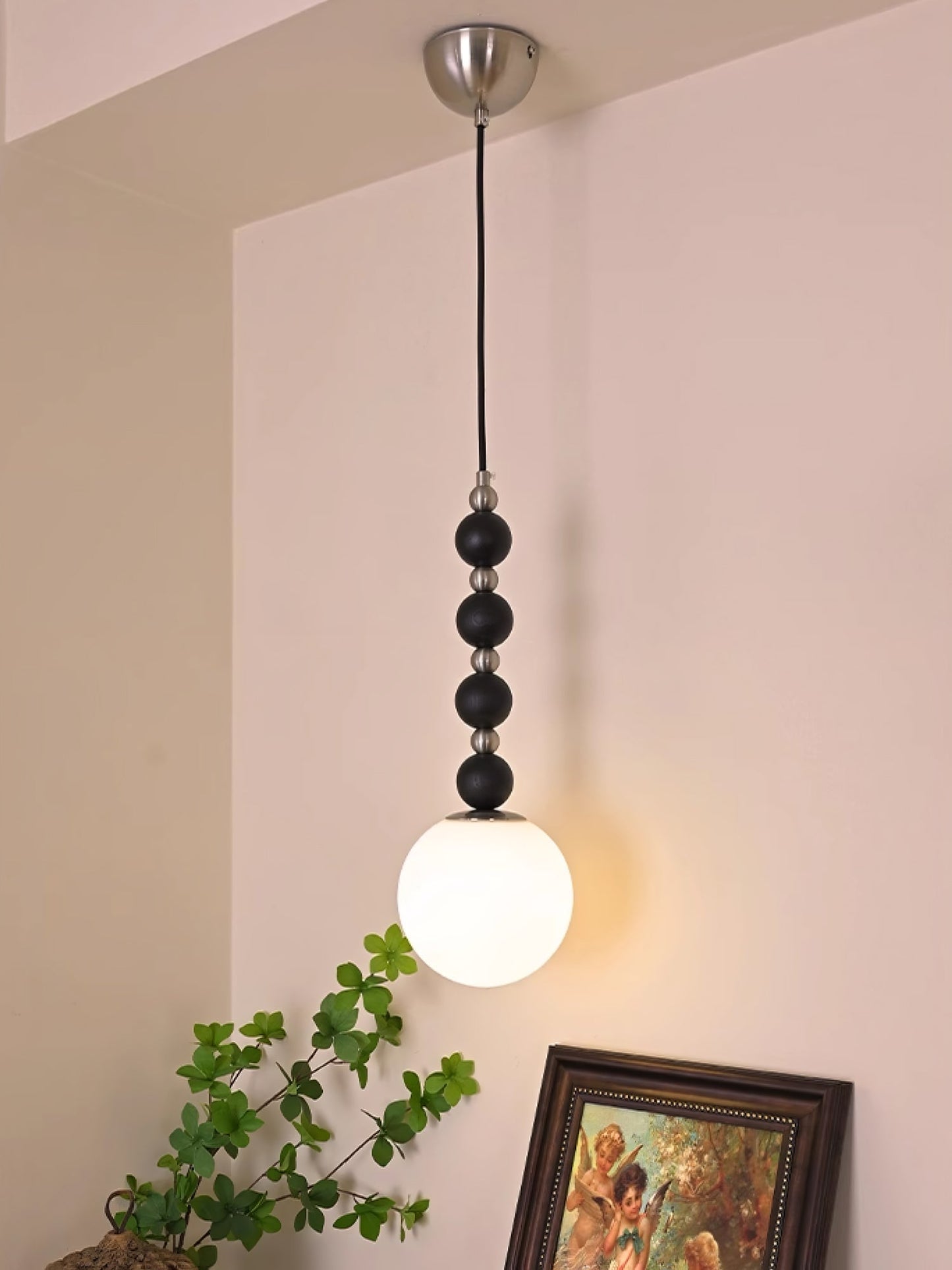 Vertical Walnut Balls Pendant Lamp